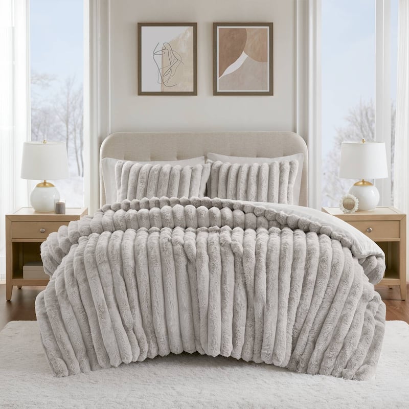 Madison Park Jasmine Ultrasoft Faux Fur Ribbed Comforter Set - Light Gray - Queen