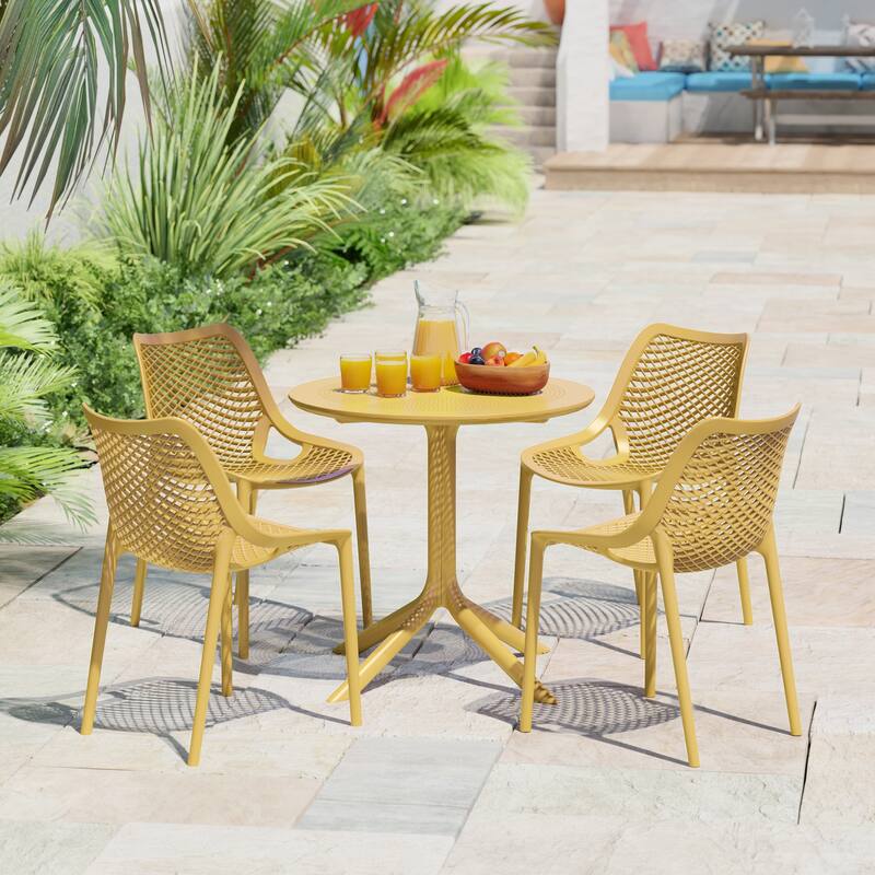 Frond and Form 4-Person Outdoor Round Dining Set