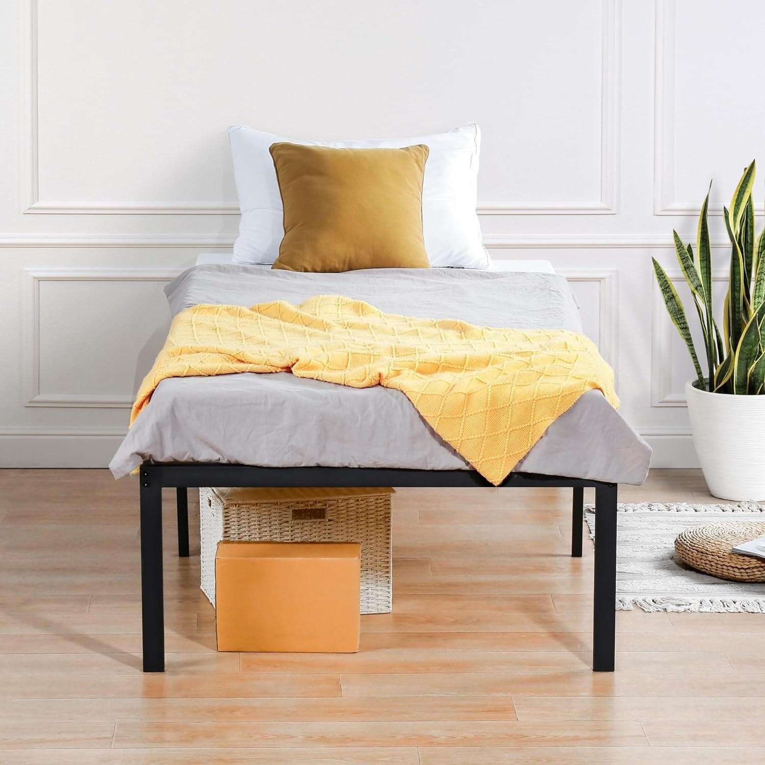 18 Inch Heavy Duty Steel Slat Platform Bed Frame, Noise Free Mattress Foundation with Anti-Slip Support, Twin Size