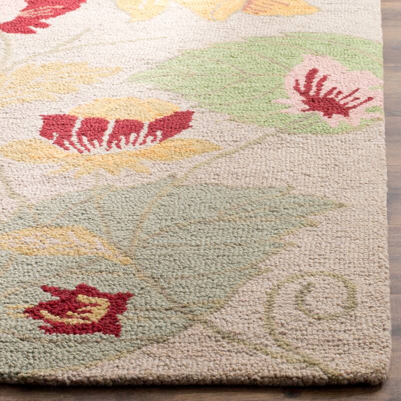 SAFAVIEH Handmade Blossom Nafsika Modern Floral Wool Rug