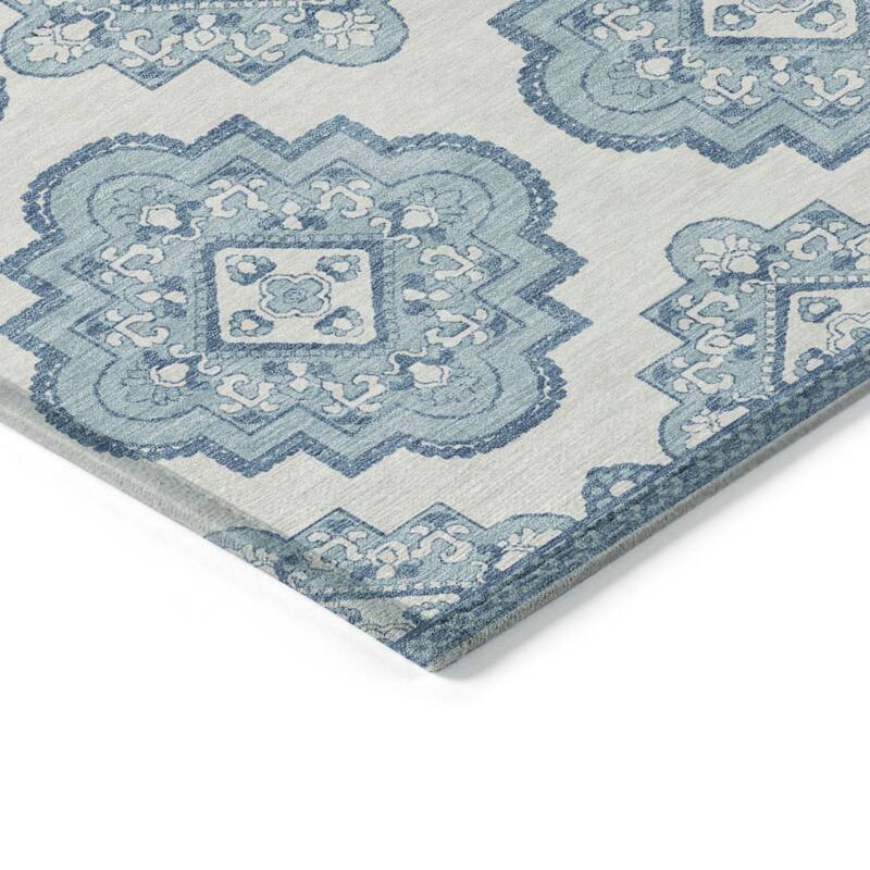 HomeRoots Medallion Transitional Rectangle Outdoor Rug