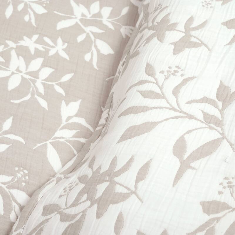 Lush Decor Floral Jacquard Reversible Soft Matelasse Quilt 3-Piece Set