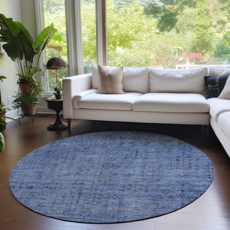 Machine Washable Indoor/ Outdoor Chantille Distressed Traditional Rug