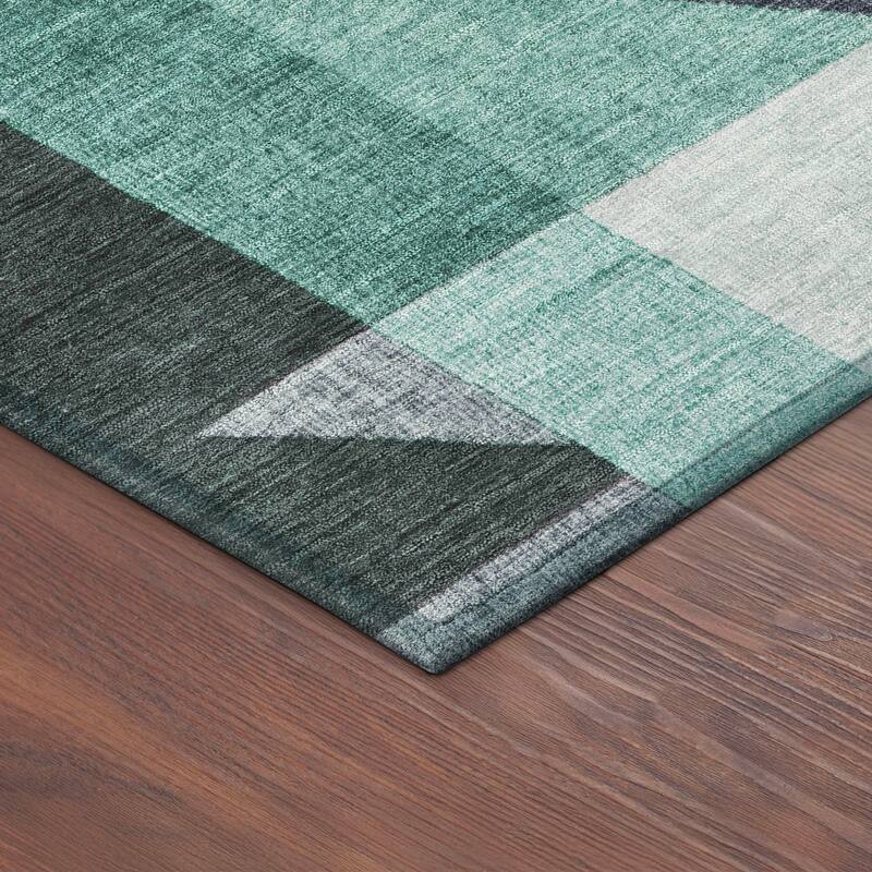 Machine Washable Indoor/ Outdoor Modern Geo Chantille Rug