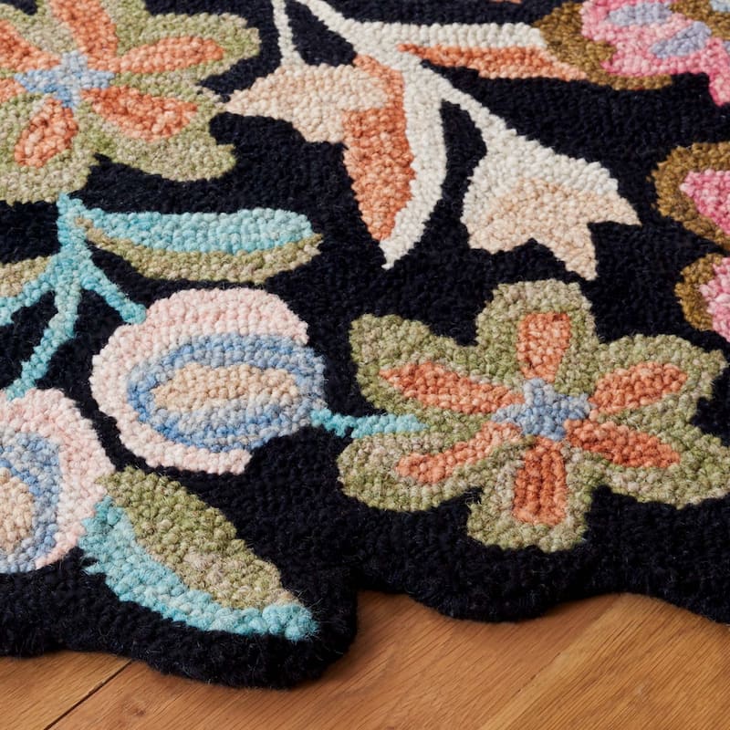 SAFAVIEH Handmade Jardin Armgard Floral Wool Rug