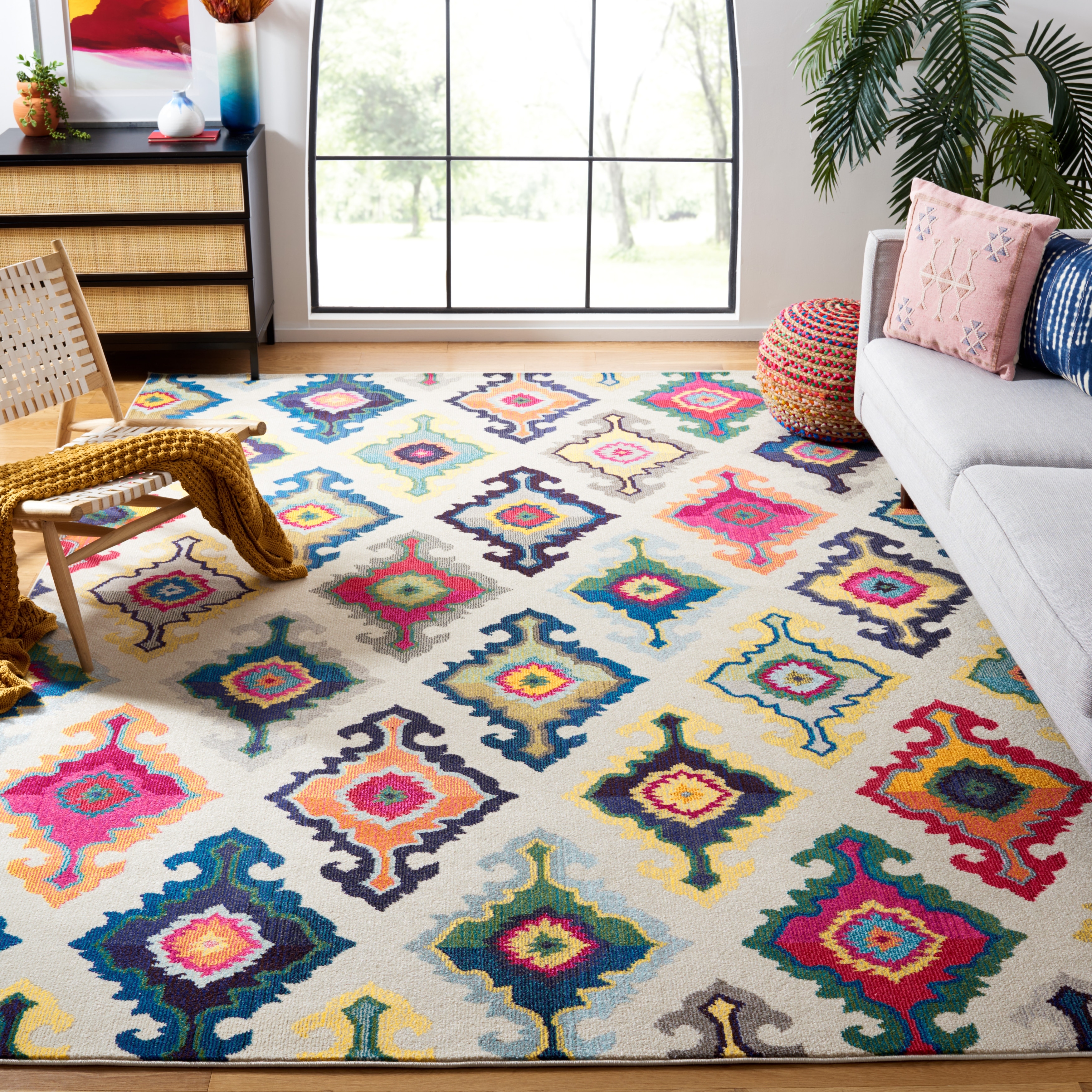SAFAVIEH Monaco Selvinaz Boho Rug