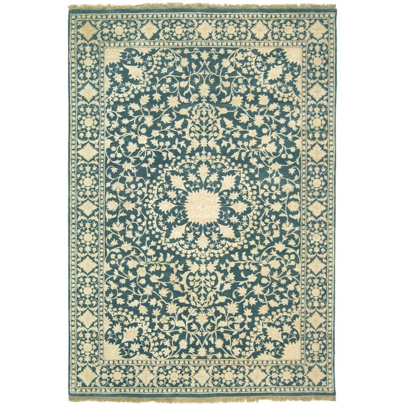 SAFAVIEH Couture Hand-knotted Ganges River Nikia Traditional Oriental Wool Rug with Fringe