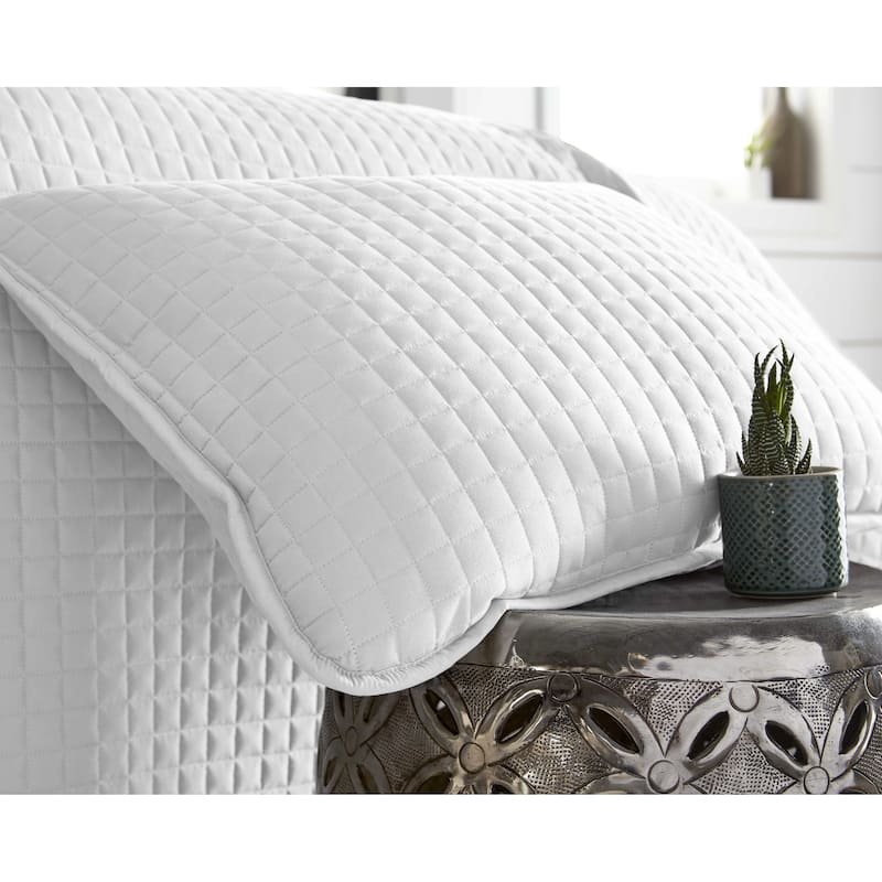 Oversized Solid 3-piece Quilt Set by Southshore Fine Linens