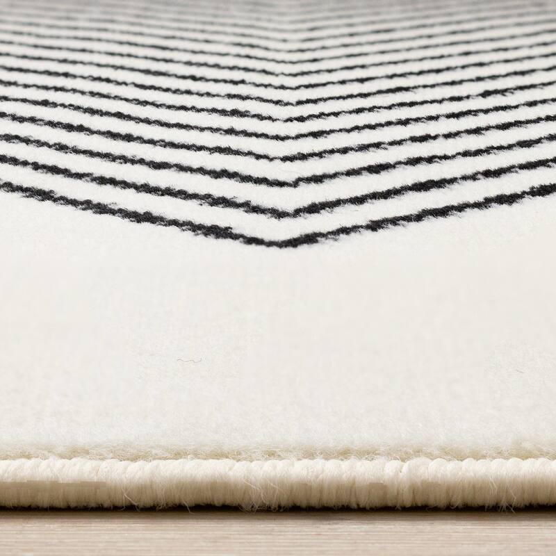 Forte White Black Modern Zig-Zag Area Rug, 5'3" x 7'5"