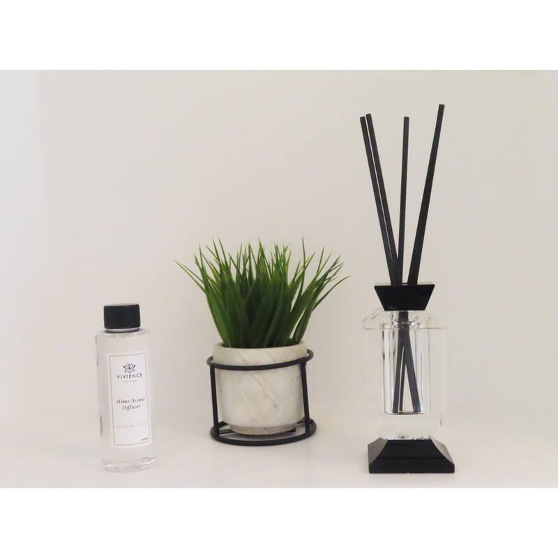 Lilly of the Valley Scented Crystal Reed Diffuser with Black Accents - 2.5"L x 2.5"W x 5"H