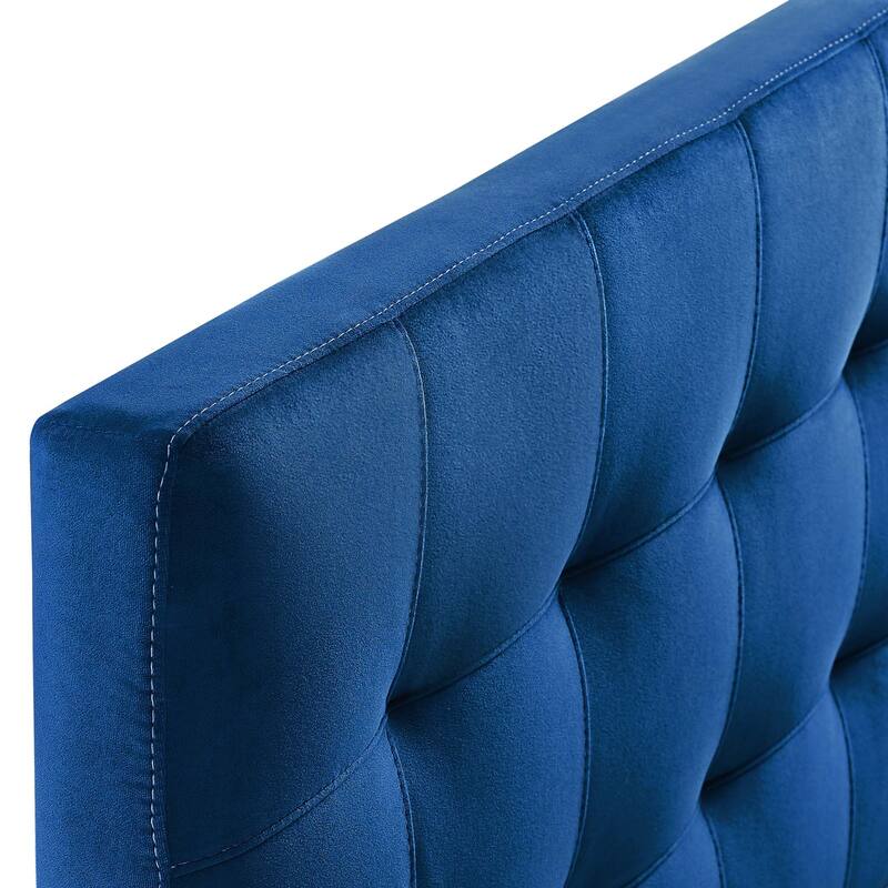 Carson Carrington Labbgard King Biscuit Tufted Velvet Headboard