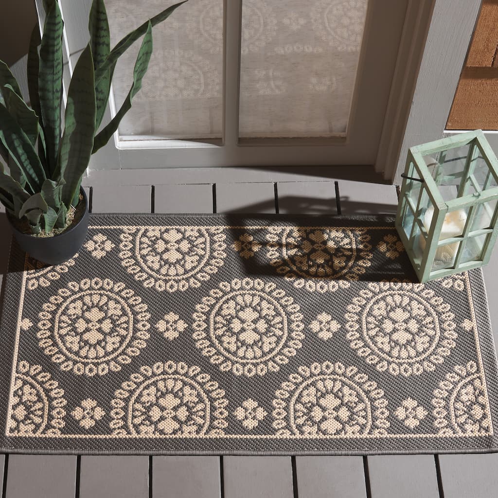 SAFAVIEH Courtyard Lyndy Rug