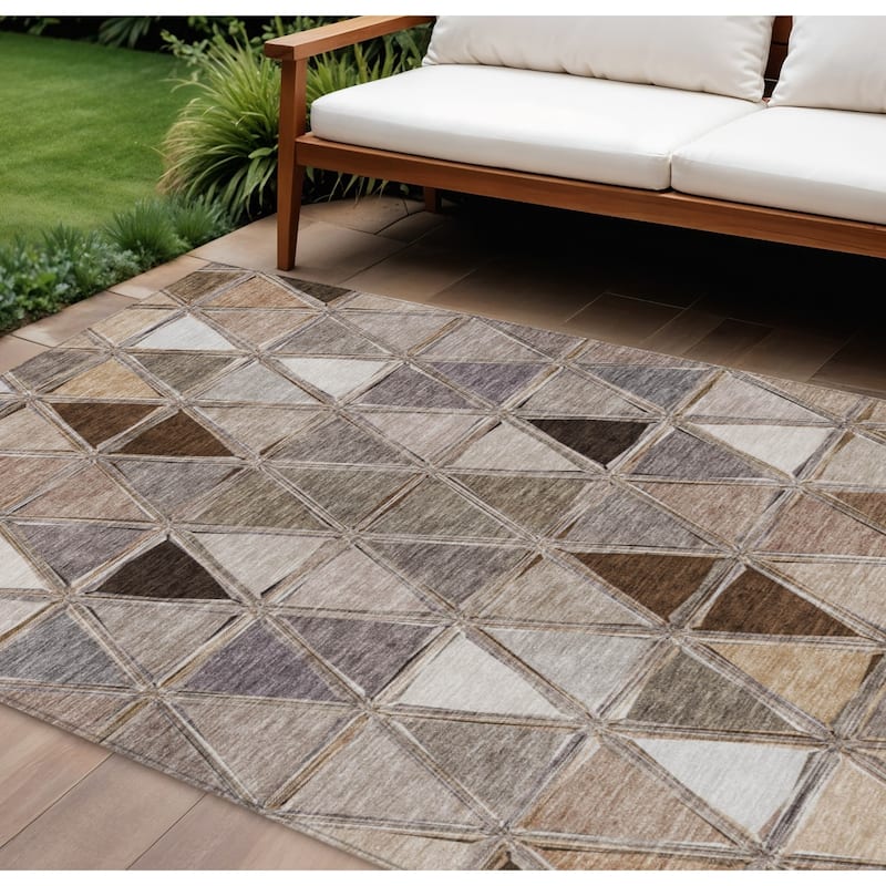 HomeRoots Geometric Transitional Rectangle Outdoor Rug - 9' X 12'