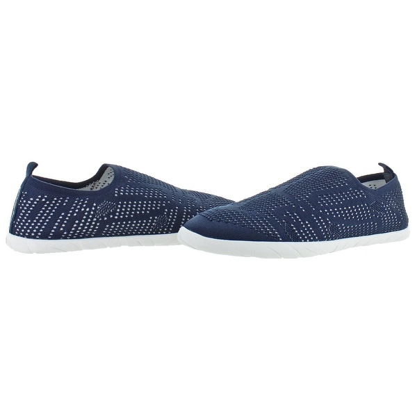 tommy bahama water shoes