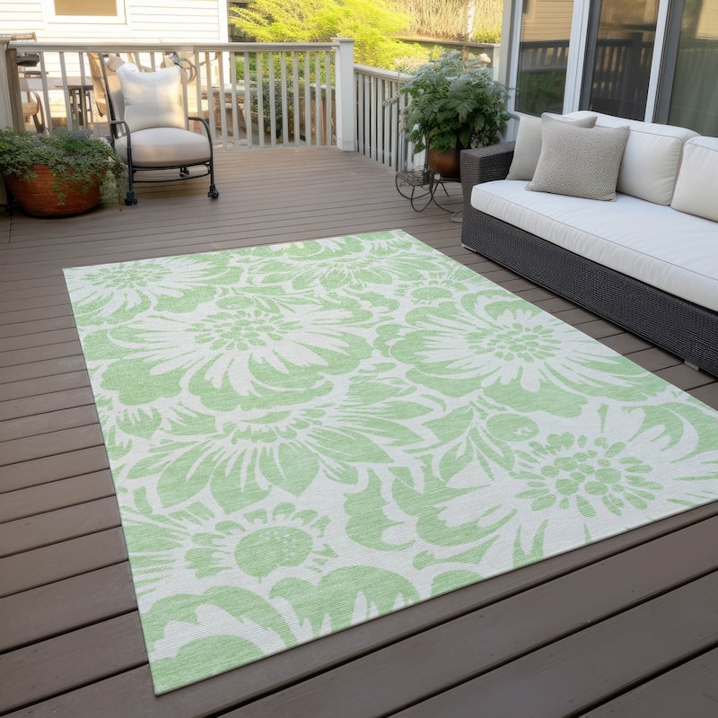 Machine Washable Indoor/ Outdoor Whimsy Floral Chantille Rug