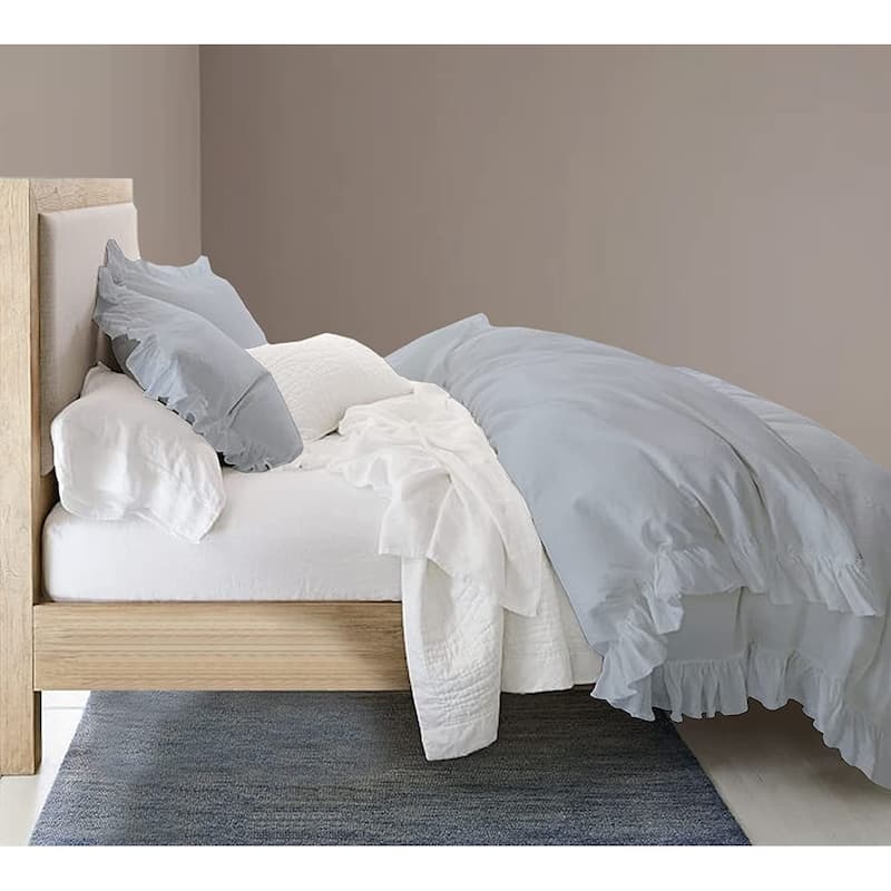 Delara Organic Cotton 300 TC GOTS Certified 8 Internal Ties Ruffled Duvet Set