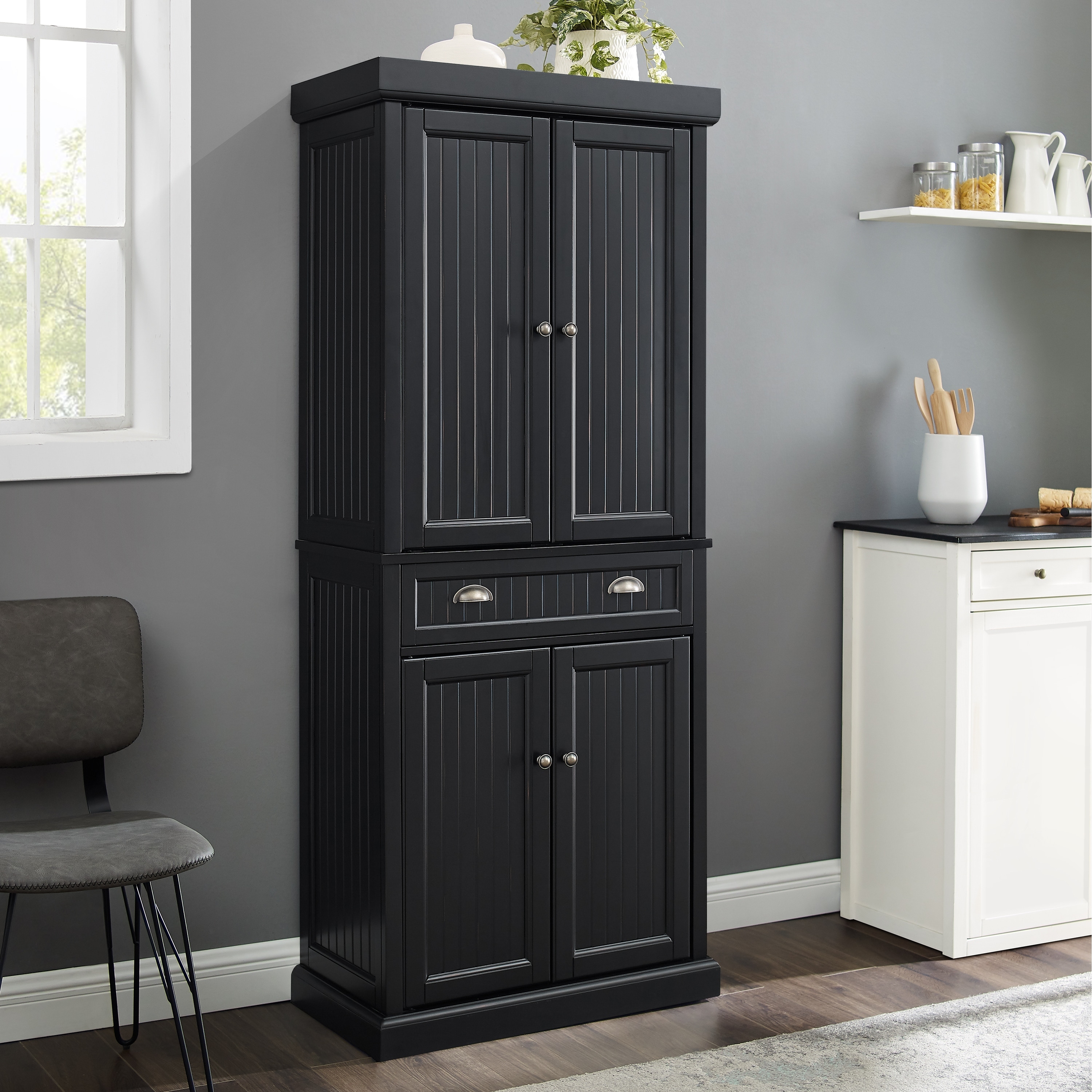 Seaside black kitchen clearance pantry