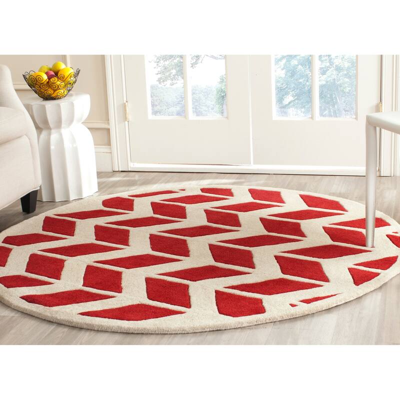 SAFAVIEH Handmade Chatham Aloyse Modern Wool Rug - 5' Round - Red/Ivory