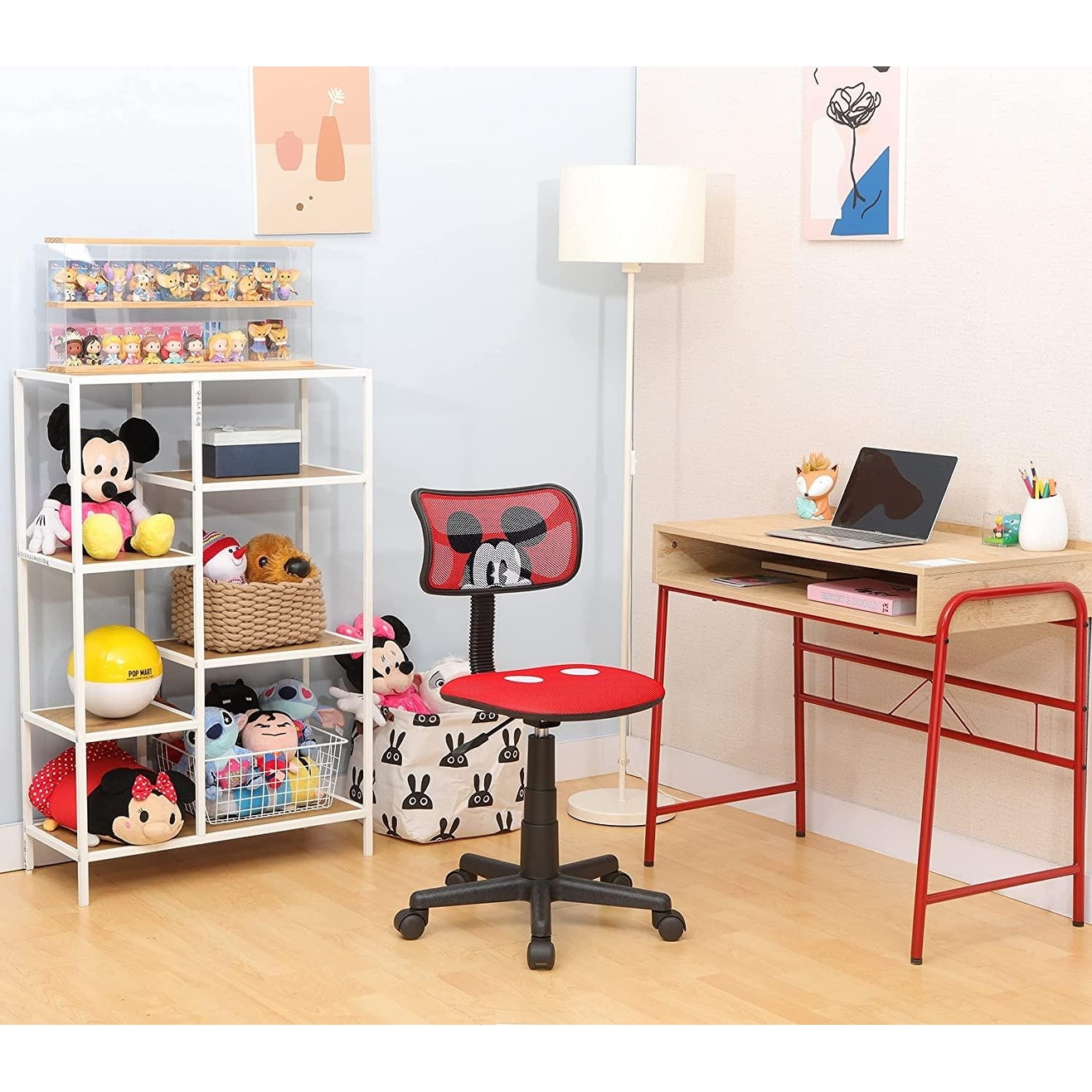 Mickey mouse shop desk and chair