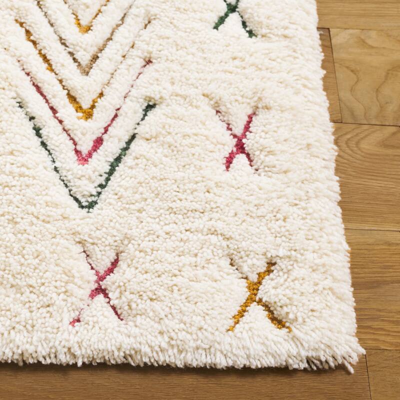 SAFAVIEH Handmade Casablanca Adiba Shag Boho Wool 1-inch Rug