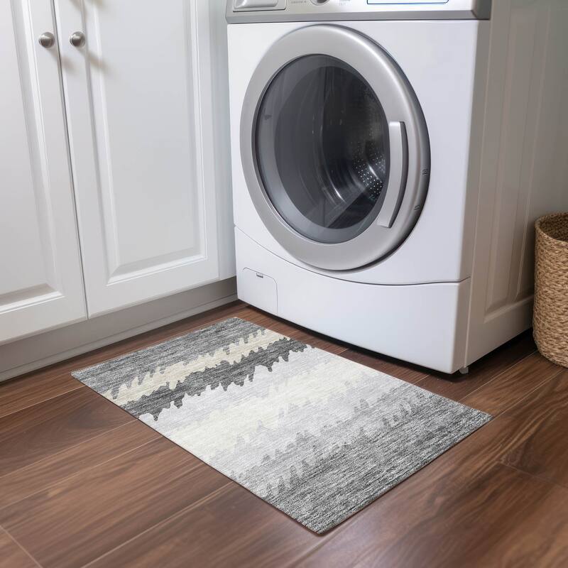 Machine Washable Indoor/ Outdoor Chantille Abstract Ombre Rug