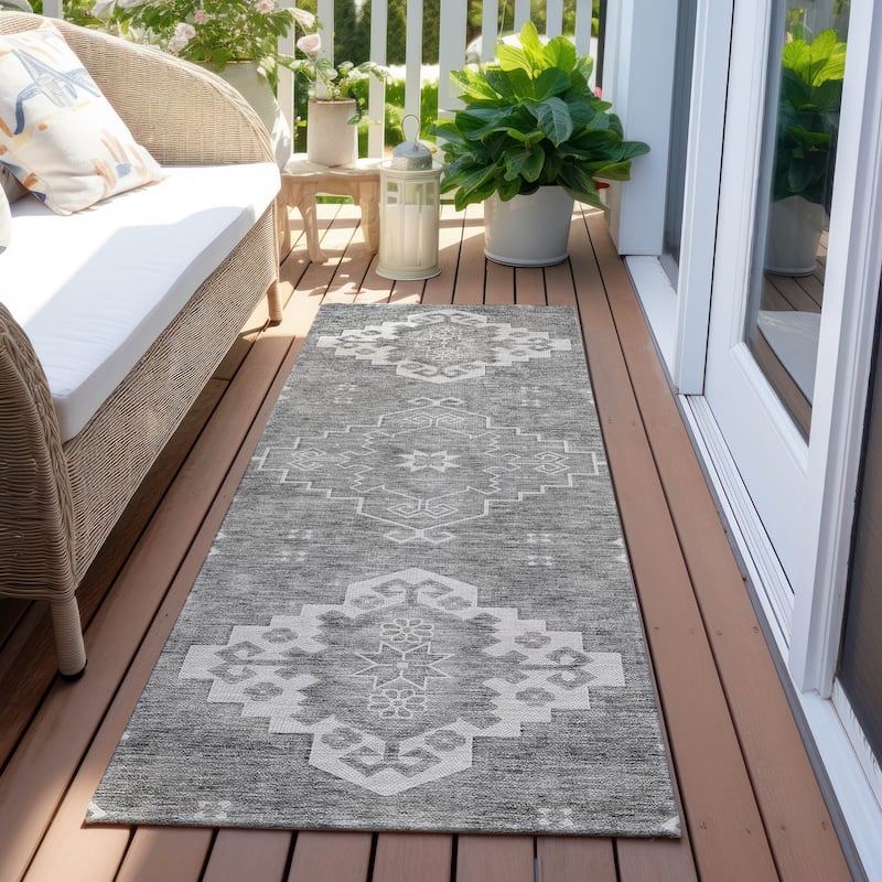Machine Washable Indoor/ Outdoor Chantille Traditional Boho Rug - Gray - 2'3" x 7'6"