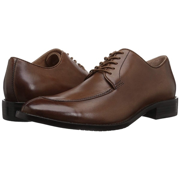 split toe dress shoes