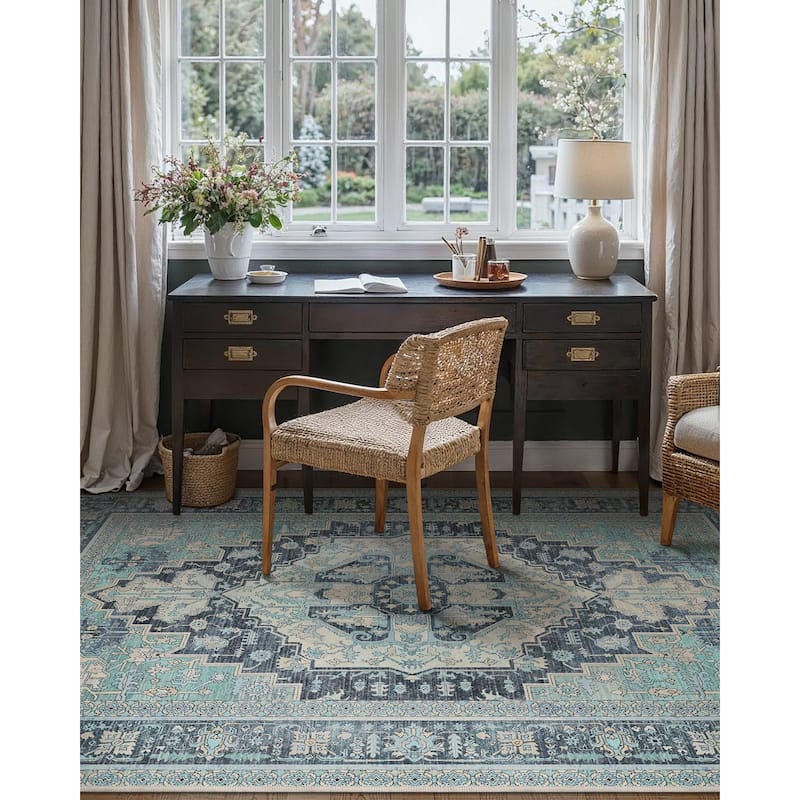 Mcow Vintage Medallion Low-Pile Machine-Washable Area Rug