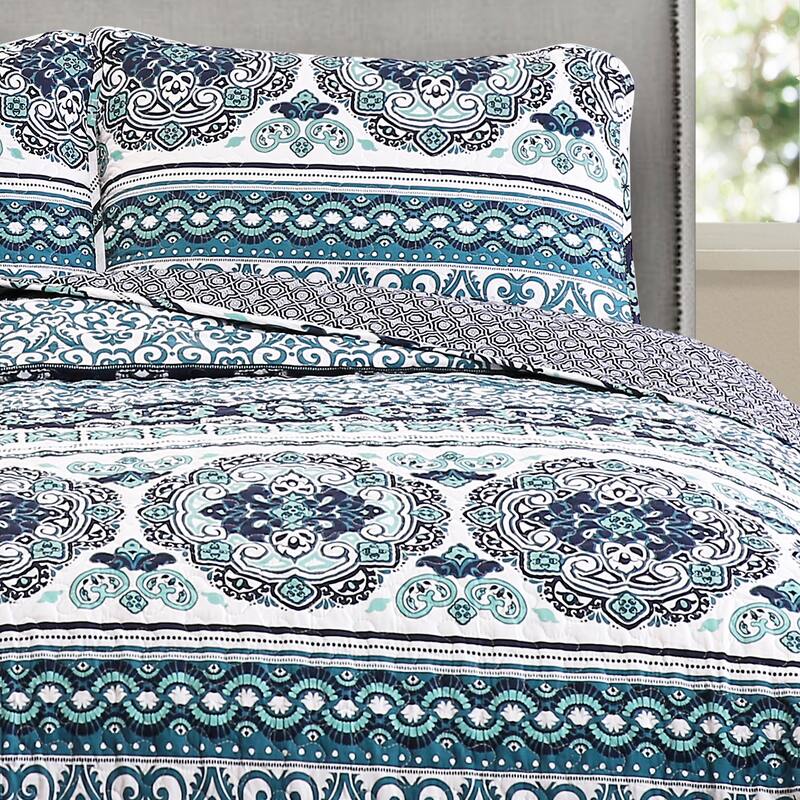 The Curated Nomad La Boheme Boho Stripe 3-piece Quilt Set