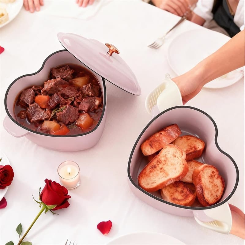 4 qt. Enameled Cast Iron Heart Shaped Dutch Oven in Pink with Lid