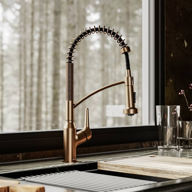Karran Scottsdale Single-Handle Pull-Down Sprayer Kitchen Faucet