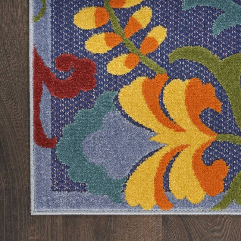 HomeRoots Contemporary Rectangle Outdoor Rug - 4' X 6'