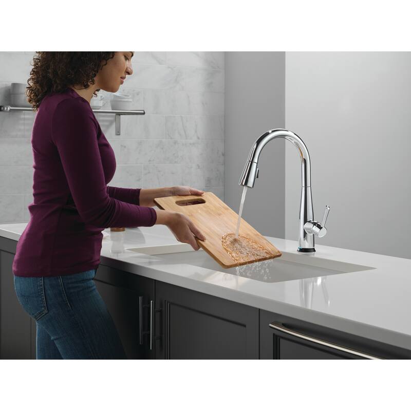 Delta 9113TL-DST Essa 1.8 GPM Single Hole Pull Down Touchless Kitchen