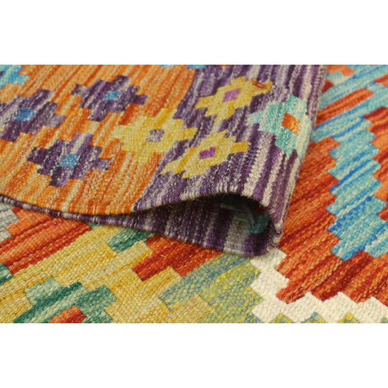 Flatweave Tawil Red/Lt. Green Rug - 4'10" x 6'2"
