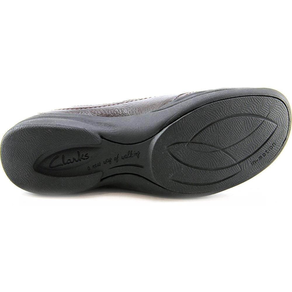 clarks collection women's in motion kick walking shoes
