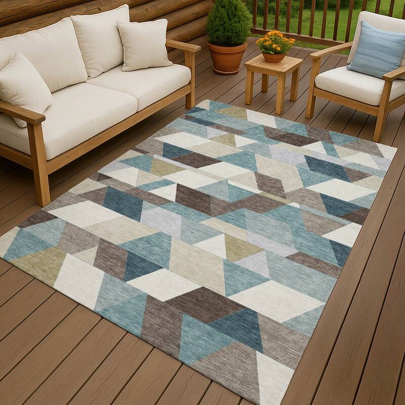 Machine Washable Indoor/ Outdoor Modern DeVaughn Chantille Rug