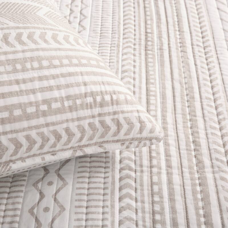 Lush Decor Hygge Geometric Pattern 3-piece Quilt Set