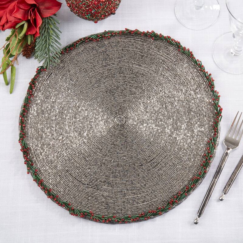 Elegant Evergreen Beaded Wreath Border Placemat (Set of 4)