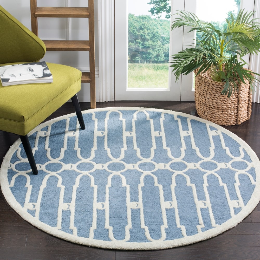 SAFAVIEH Handmade Bella Deepla Modern Floral Wool Rug