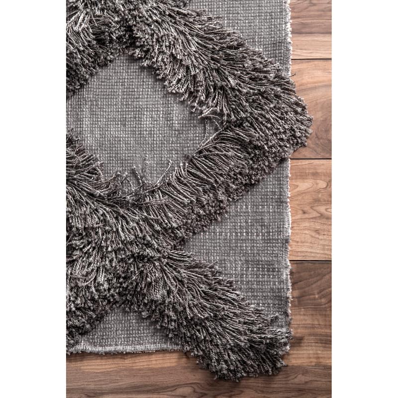 Nuloom Francene Diamond Trellis Shag Area Rug