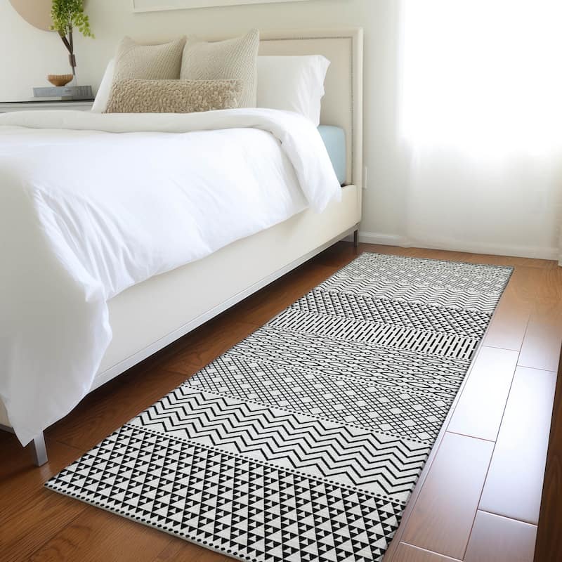 Premium Washable Super Soft Modern Moroccan Mayfield Rug - White - 2'3" x 7'6"