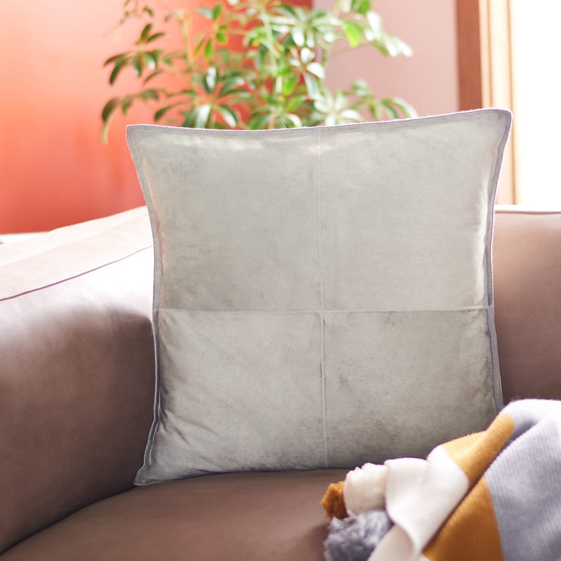 SAFAVIEH Karya 18-inch Square Decorative Accent Throw Pillow - 18" x 18" Square - Grey