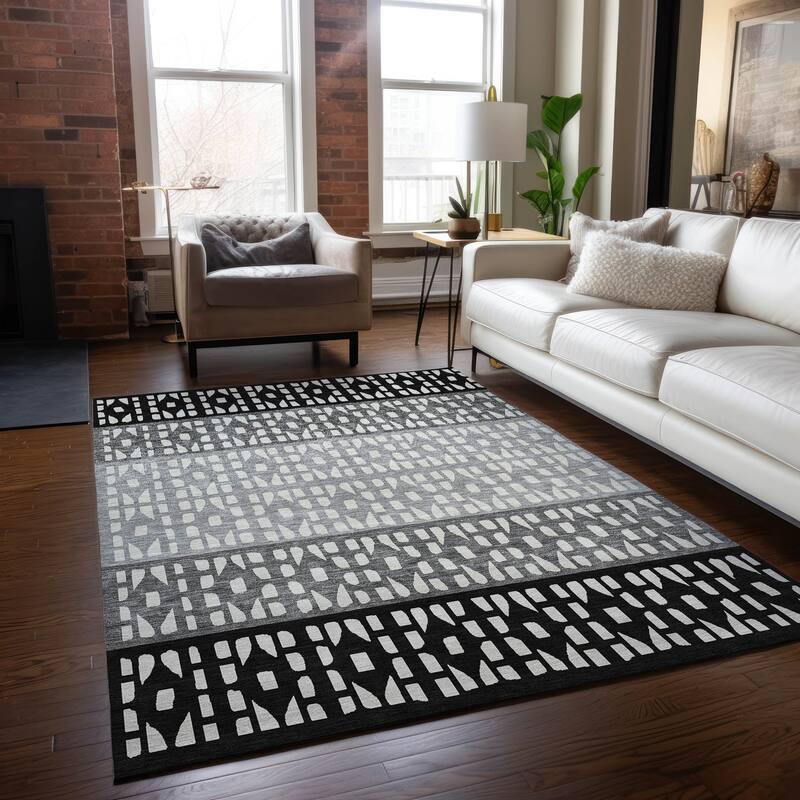 Machine Washable Indoor/ Outdoor Stripe Geo Chantille Rug