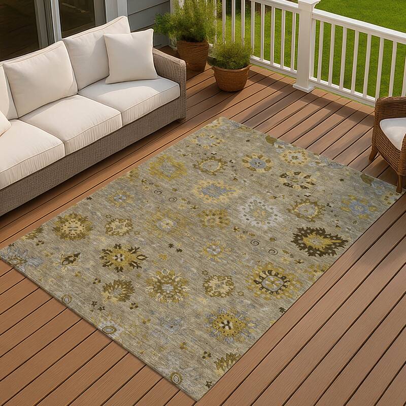 Machine Washable Indoor/ Outdoor Vintage Traditional Chantille Rug - Khaki - 10' x 14'