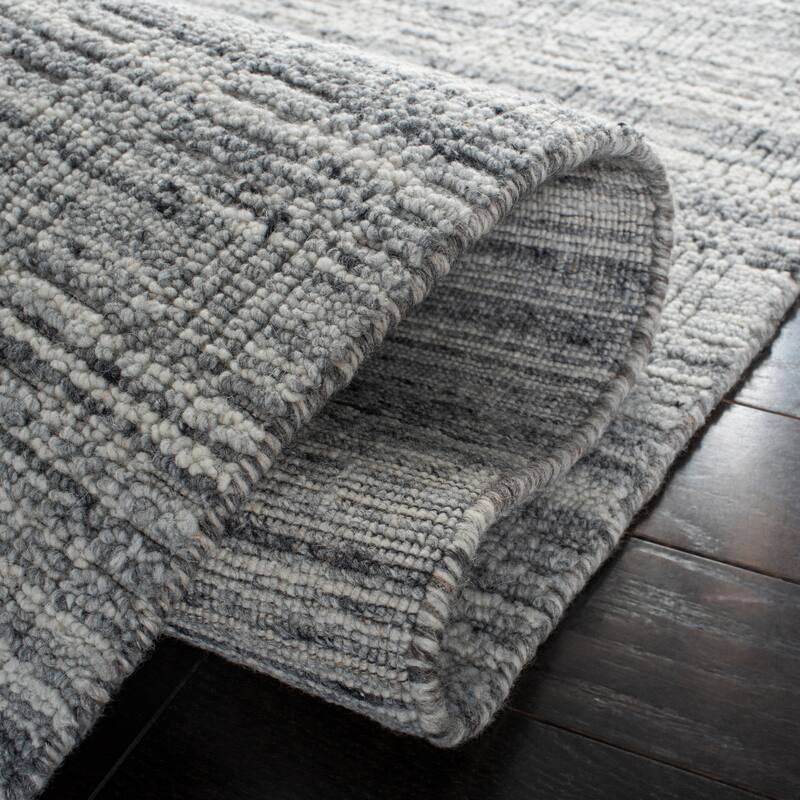 SAFAVIEH Handmade Elements Vitoria Wool Rug