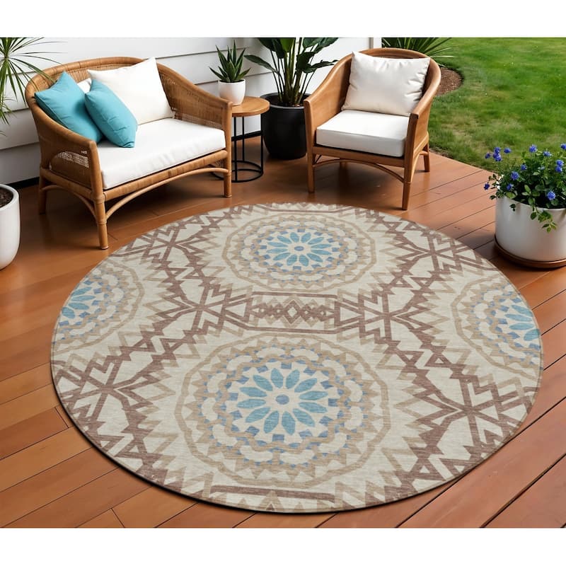 HomeRoots Floral Medallion Transitional Rectangle Outdoor Rug - 8' Round