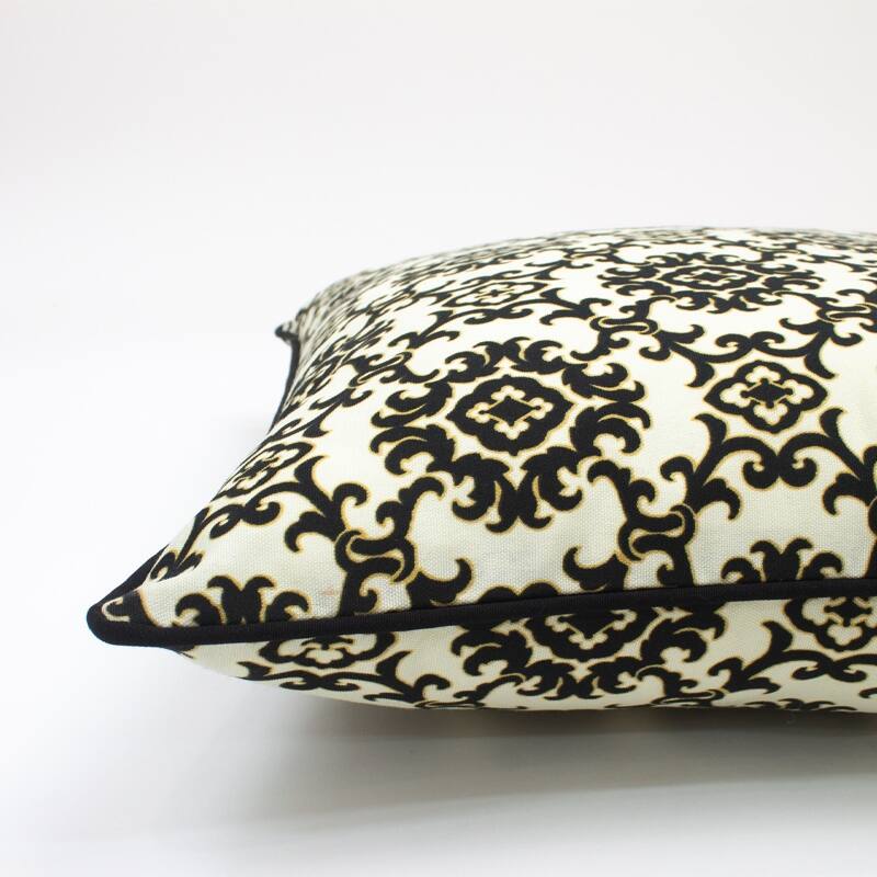Jiti Outdoor Waterproof Black Medallion Patterned Sunbrella Square Throw Pillows Cushions for Pool Patio Chair