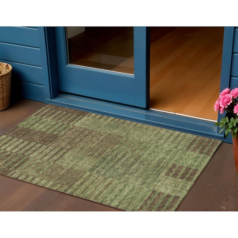 HomeRoots Striped Modern Rectangle Outdoor Rug - 3' x 5'