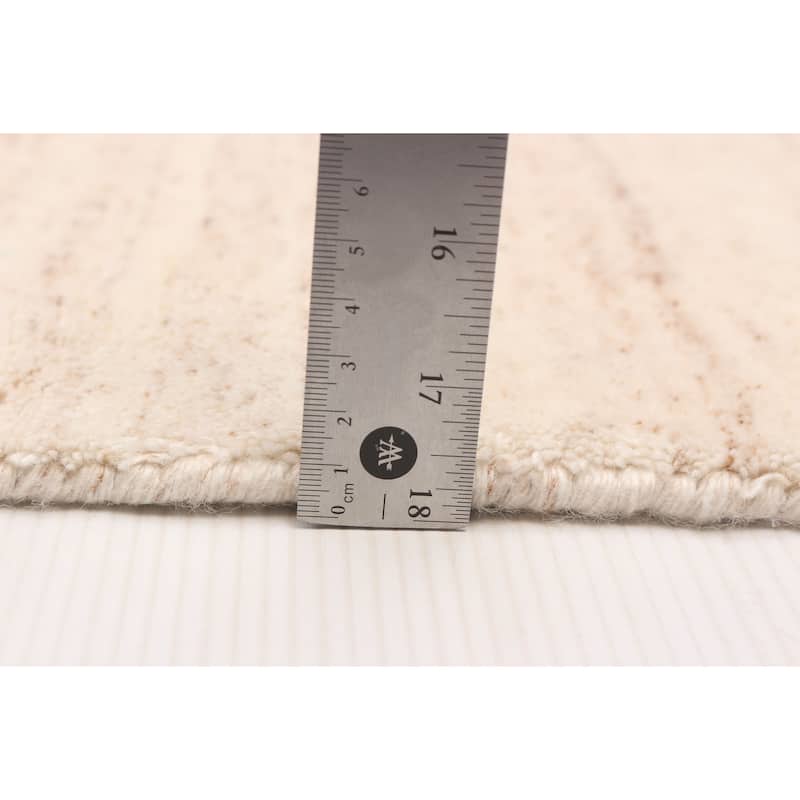 ECARPETGALLERY Hand-knotted Kashkuli Gabbeh Ivory Wool Rug - 2'7 x 10'0