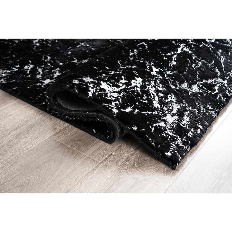 Chryso Collection Abstract Faux-Fur Rug with Foil
